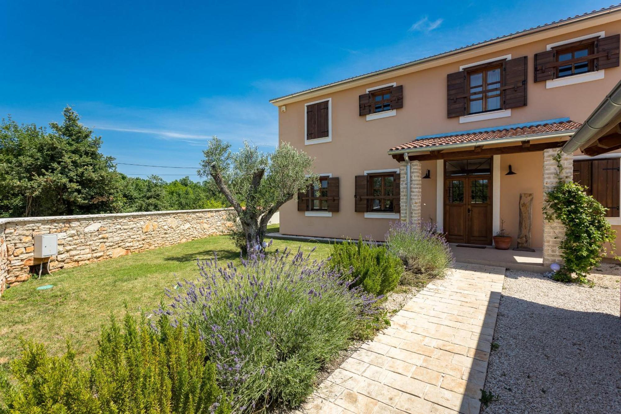Villa Cirka for 14 persons Svetvinčenat Esterno foto
